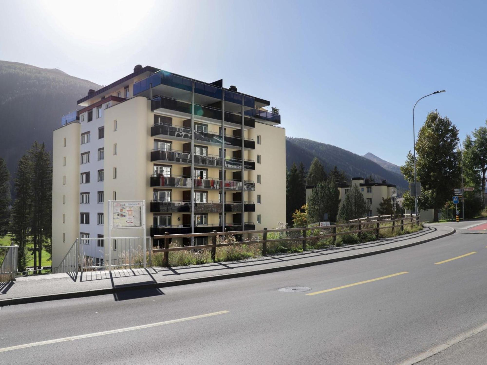 Apartment Allod-Park-46 By Interhome Davos Eksteriør billede
